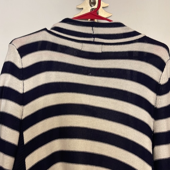 Cardigan - Picture 8 of 9